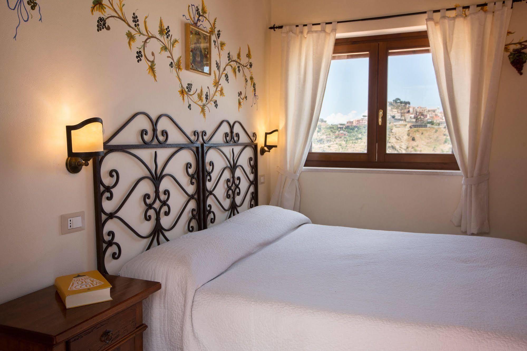 فندق Il Casale Di Caterina تاورمينا المظهر الخارجي الصورة